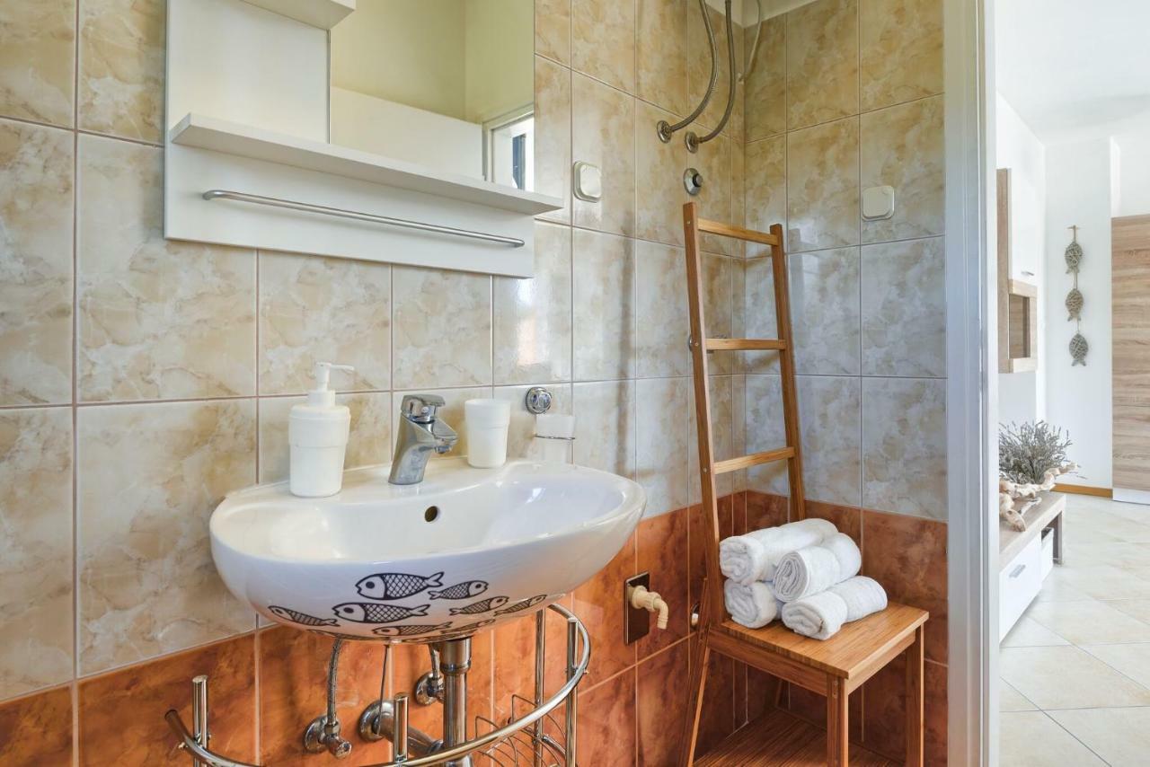 Duboko Plavo Apartment กรินิตซา ภายนอก รูปภาพ